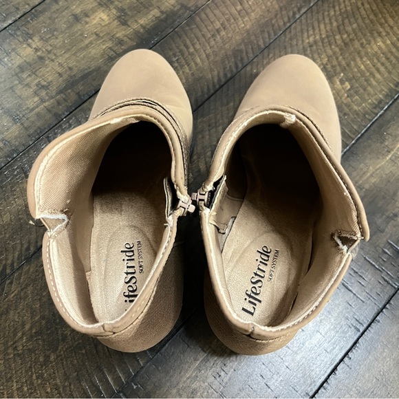 Life Stride Blaire Nubuck Tan Ankle Boots with Double Buckle 8.5 Wide Ankle - Picture 5 of 7